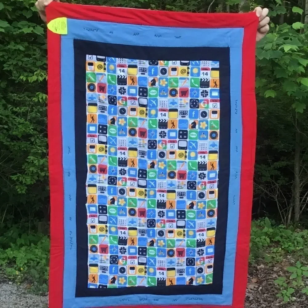 Quilt of the Week!  NWT. Hand Crafted App Quilt
